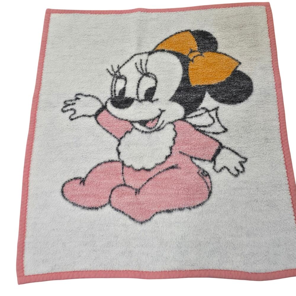 VTG 1984 Walt Disney  Baby Minnie Mouse Acrylic Fleece Blanket Pink Trim 28x33"